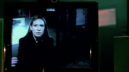 walkingonfire:  I’m not judging you. Olivia Dunham » 1x12 || The No-Brainer 