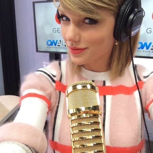 @AmericanTop40: .@TaylorSwift13 is at the gold mic answering fan questions & dishing on #1989! A