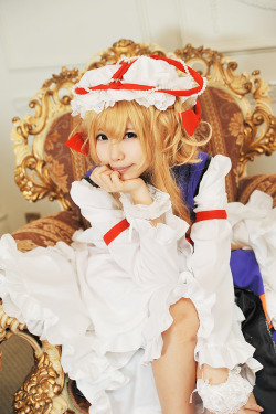 Touhou Project - Yakumo Yukari (Tenshi Myu)