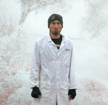 olivemeister:  Current emotion: Gavin being splashed by freezing water 