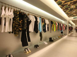 capsandshoes:  Bathing Ape