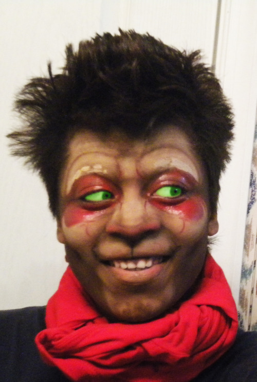 gaby14link:oh god dat make up look at that not to mention those priceless expressions i swear! cOULD