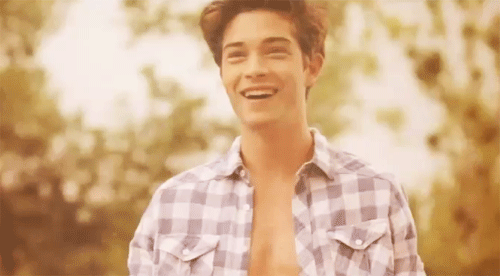 Cleo Gif Hunts Francisco Lachowski Gifs