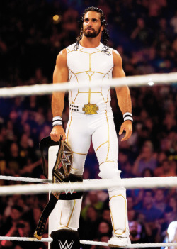 jimdrugfree:  Seth Rollins Appreciation Week↳  Day One: Favorite Attire 