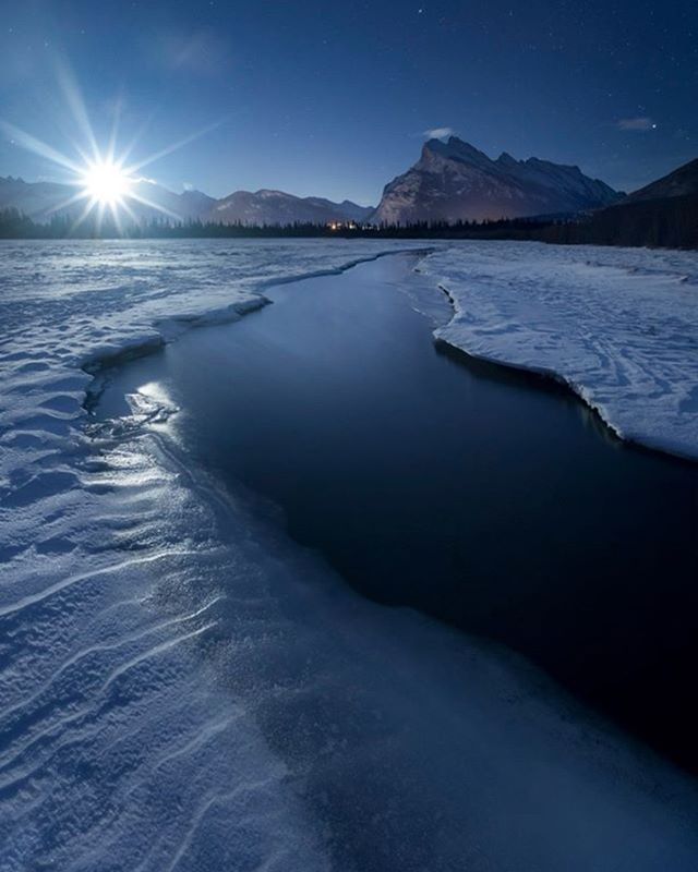 Moonrise over the Fairholme Range in Banff.
A place that draws crowds from near and far for its unmistakable views and is extremely popular for photographers.
This is one of Canada’s most photographed scenes, yet if you go at night, you might still...