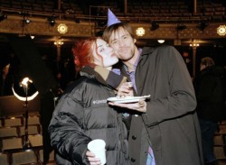 mad-prophet-of-the-airwaves: Jim Carrey and Kate Winslet behind the scenes of Eternal Sunshine of the Spotless Mind (2004).