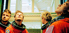 dallisons:  i’ve got fire for a hearti’m not scared of the darkyou’ve never seen it look so easy 