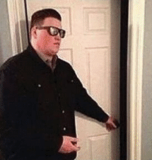 murkmen: themysteriousmurasamecastle:   murkmen:  wide boys comin through!! make some room folks!!  right this way   thank you sir 