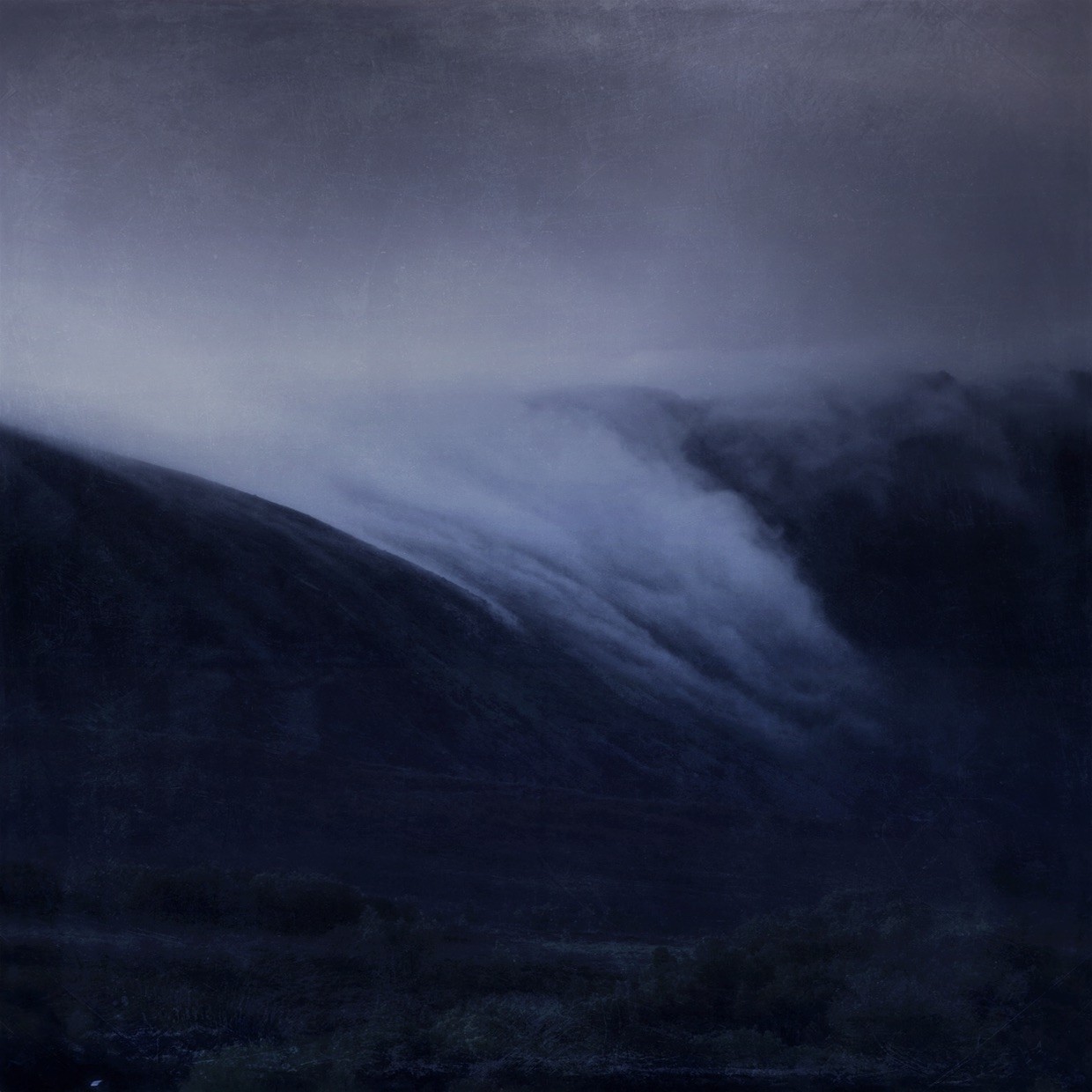 mydarkenedeyes:  Bjørg-Elise Tuppen - Blue Melancholia (2016) 