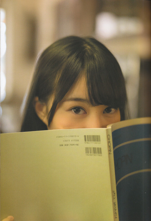 voz48reloaded:  Ikuta Erika 1st Photobook 「Tenchou」