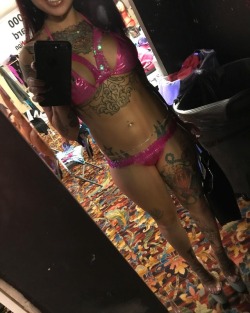 stripper-locker-room:  https://www.instagram.com/missdesirose/