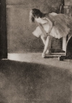 maymandarina:  Robert Demachy, pictorialism.  ❤️