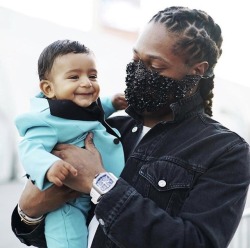 finesseyahundredz:  alexbelvocal: kodakthagreat:   blvck-zoid:  Asahd and Future  future don’t even hold his own kids. PUT ASAHD DOWN !!!   😂😂😂😂😂😂😂😂   i hate y'all