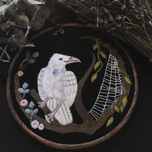 d20-darling:sosuperawesome:Embroidery by Lyla Mori on Instagram@uberfrau@rose-tinted-wings I wish I 