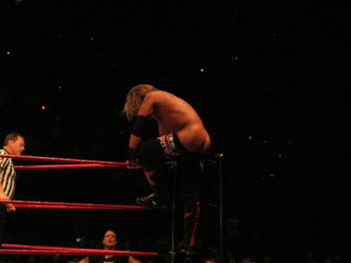 Porn Pics rwfan11:  Edge … look at that ass! 