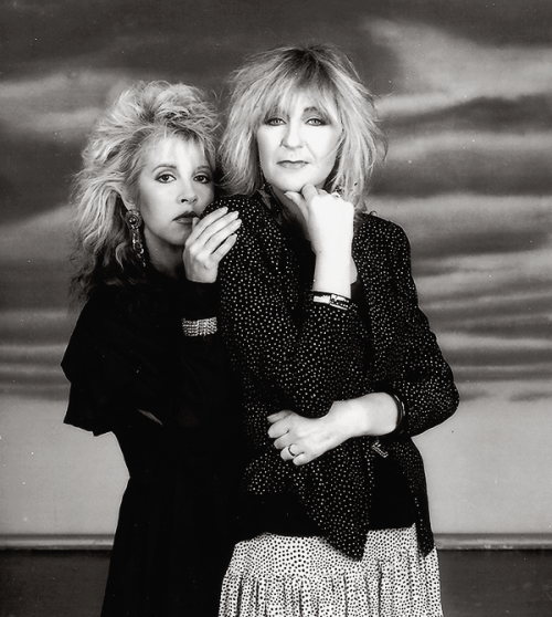 crystallineknowledge:  Stevie and Christine photographed by Aaron Rapoport in 1987