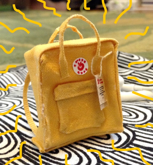 toastylemon: So I heard y’all like kånken backpacks… but what about tiny kånken backpacks on tiny te