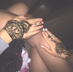 oliviahasarrived:  my henna on the left✨
