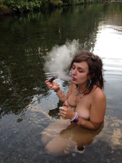 lunaberrie:  smoking in the river is so relaxing