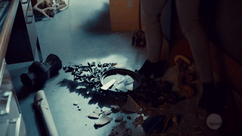 teenwolf-stilesstilinskiismyhero:This is the hottest gif I’ve ever seen.  (I don’t know why but Domi