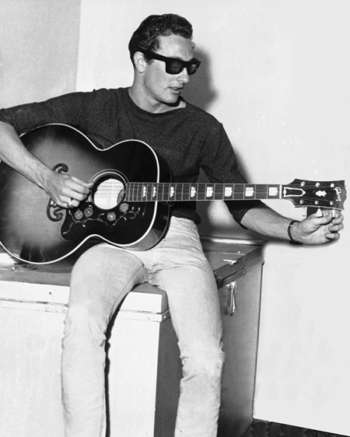 shopmidnightrider:  Happy Birthday Buddy Holly ! ( September 7th 1936 ) 