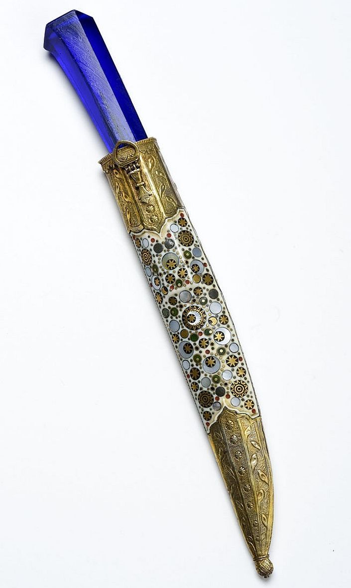 art-of-swords: Mamluk Knife  Dated: 14th - 16th century Culture: Arabic (Mamluk Sultanate