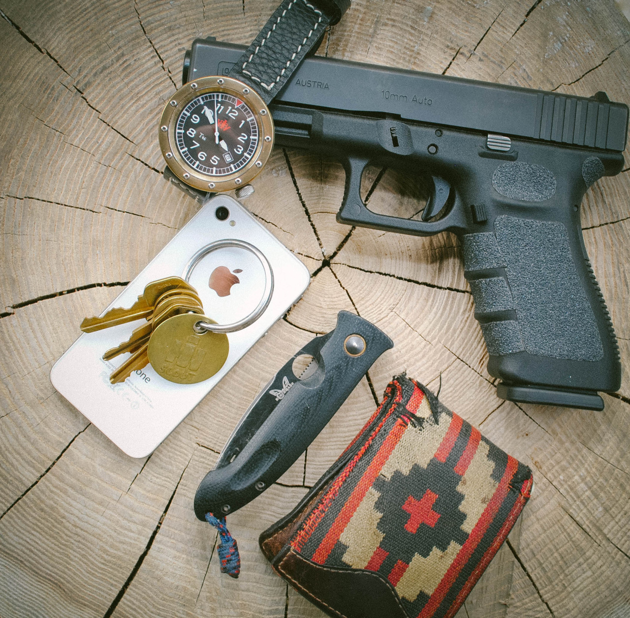 45-9mm-5-56mm:  everyday-cutlery:  Berkbinder And Brown Tool Watch, G20, Benchmade