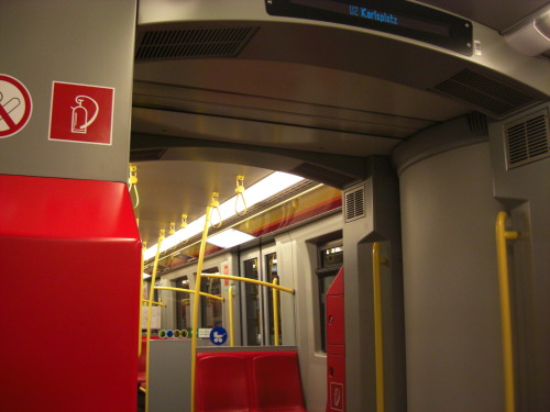 knopperbrister:Trains for Weeds: The Vienna U-bahn editionI mostly really liked the U-bahn in Vienna