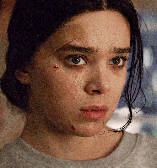 HAILEE STEINFELD As KATE BISHOP Hawkeye | 1.05