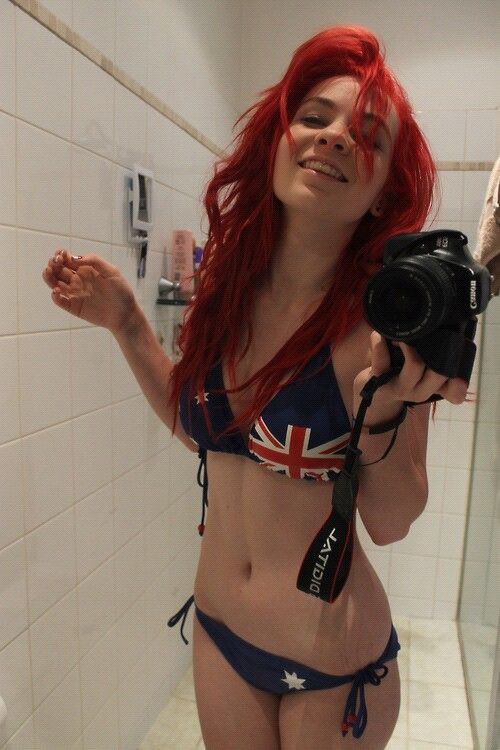 myfavoriteselfpics:MyFavoriteSelfpics  She’s so freakin cute!