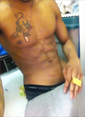 bustyournutt:  amazinasi:  thickboyswag:  Damn  My husband  http://bustyournutt.tumblr.com/
