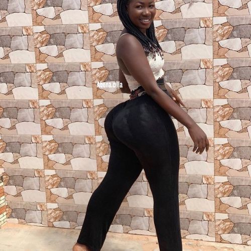 west-african-pussy:  free instagram pussy waiting for u