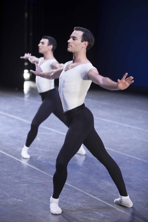 Carmina Burana & Argon - 1 Pacific Northwest Ballet