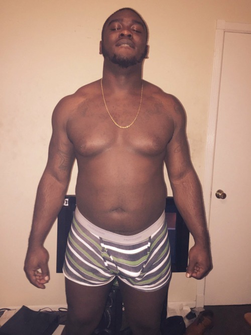 mrchocolatebody: itsdmorris: reybanz: deetroit: Fuck With A Fat Nigga This nigga sexy as fuck! I’