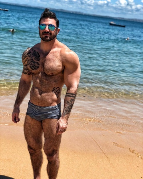 le-masculin:Followle-masculin for more hotties !