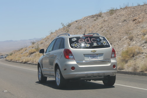 kenleemo:  EDC Post #2: On the road to EDC…all of the beautiful people I saw on the road with me! There were probably twice as many, but I didn’t get pictures of everyone. But if you saw an Infiniti passing you up honking with a white girl waving