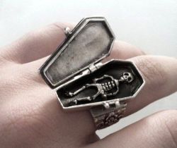 Sixpenceee:  Creepy/Morbid/Amazing Jewelry Part 2 Here Is Part 1 Images Found While