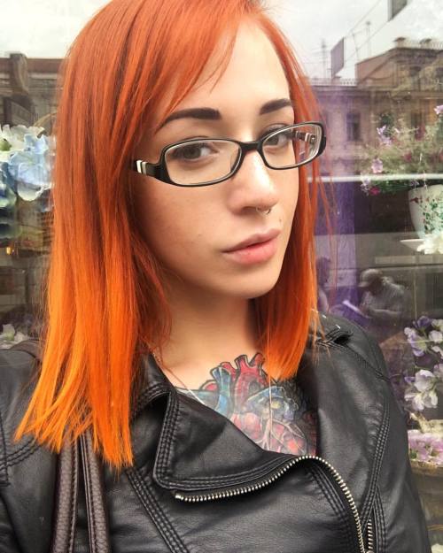 Summer is coming, so is the wish to be bright and change! Added some super bright tangerine to my ha