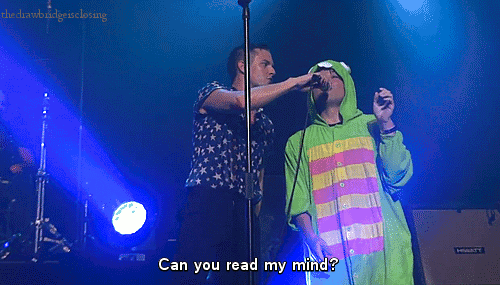 thedrawbridgeisclosing:  Cool guy dressed up like Gachapin during Read My Mind at Japan (video from Crystal_KILLERS) 