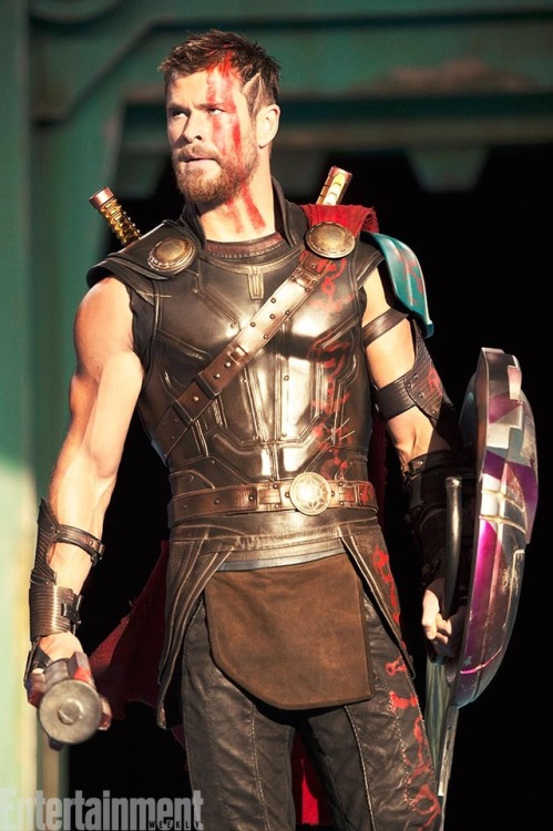 entertainmentweekly:Get your first look at exclusive images from Thor: Ragnarok!