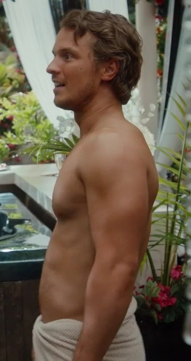 hotashellcelebmen:  More here : https://auscaps.me/2016/07/21/freddie-stroma-shirtless-in-unreal-2-07-ambush/