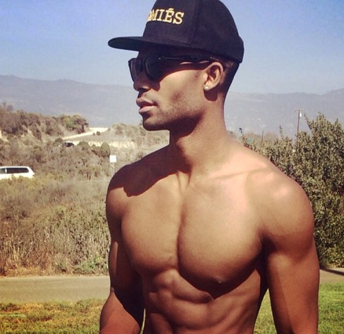 dcnupe:  trbj21:  trbj21: Chris 😳😛😍  💔