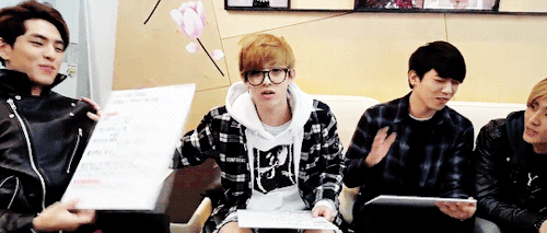 youngjaes:  Junhyeok: do an aegyo ranking!