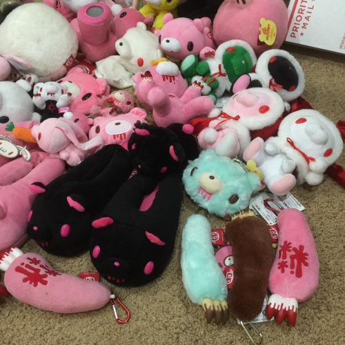 derpola:  Gloomy bear / All Purpose Rabbit fans anyone? All for sale XD Send inquires to Alpacasso@live.com PayPal only please & thank you! Shipping worldwide :D 
