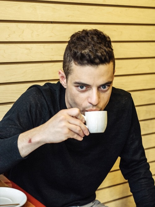 theonewiththevows:Rami Malek: Buzzfeed News Photoshoot (HQ)