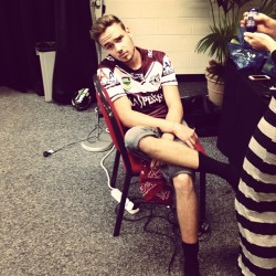  Liam jus chillin! 1DHQ x 