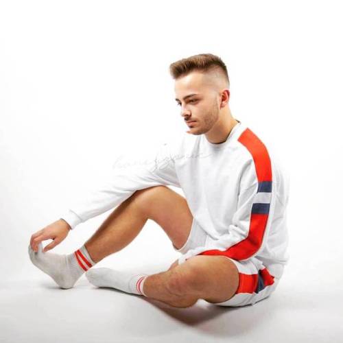 haneyzovic:  #men #socks #socken #corap #calze #chaussettes #sox #носки #skarpety #чарапе #whitesocks #calcetines #mensocks #mansocks #malesocks #nicesocks #casual #elegant #gentleman #fashion #style #menstyle #model #menstyleblogger #menstyleguide