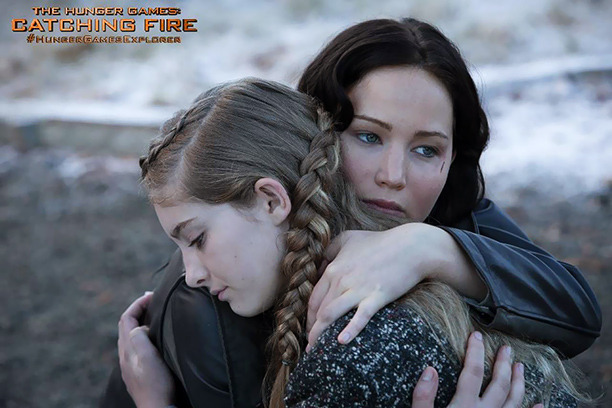 T-minus two days until Catching Fire’s teaser trailer. Eee! In the meantime, here are two new photos from the film.