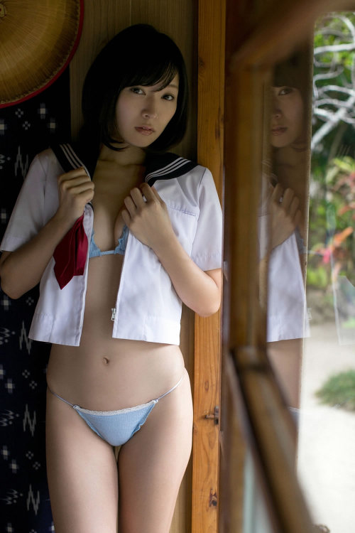 Porn photo [YS-Web] Vol.603 Ruri Shinato 階戸瑠李