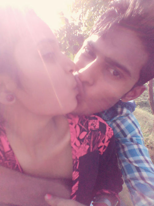 18desi:my-romantic-couple:He just can’t pull out his hands from Deepa’s kurtiYoung Abbas and Deepa f